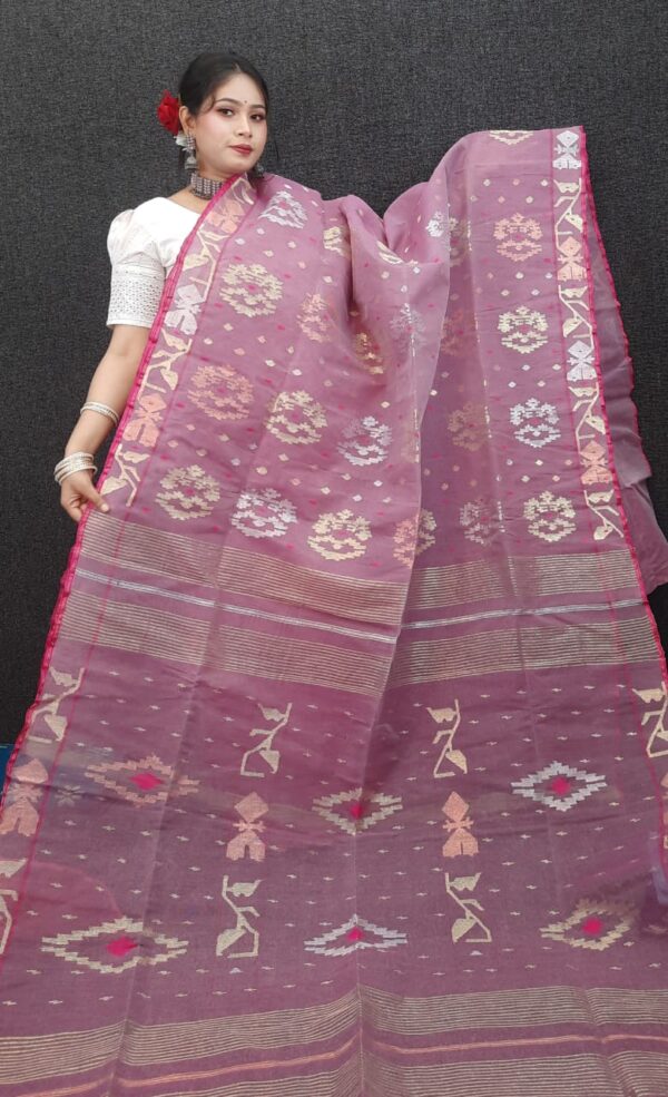 Soft Mauve Pink Handwoven Half Silk Jamdani Saree
