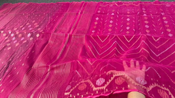 Fuchsia Pink Jamdani Saree – with Matching Blouse Piece - Image 3