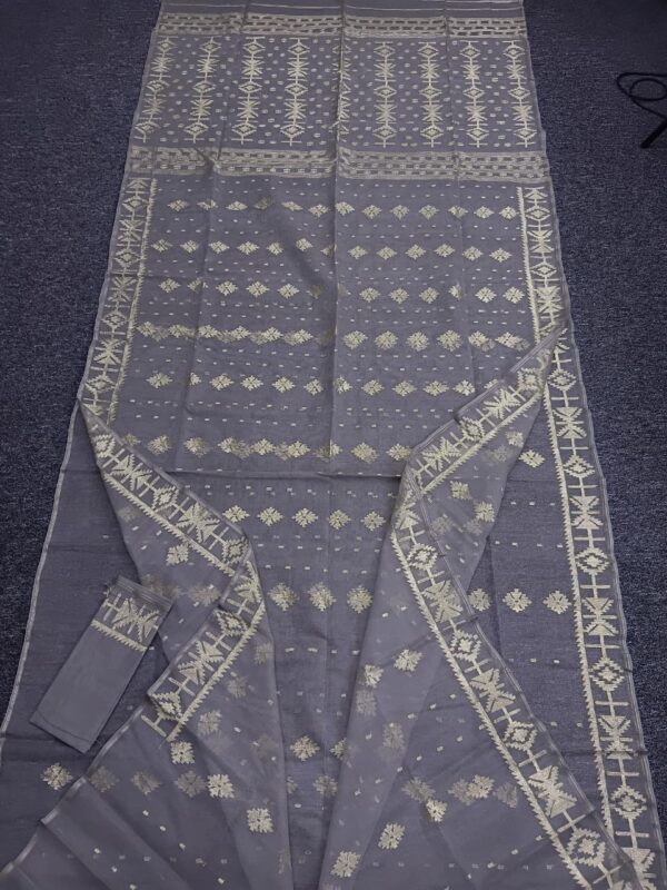Elegant Grey Half Silk Jamdani Saree - Image 3