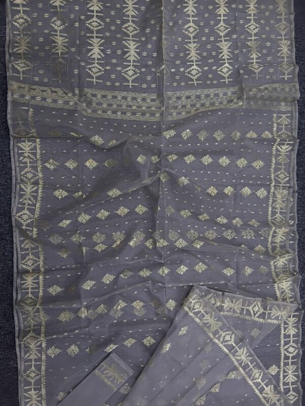 Elegant Grey Half Silk Jamdani Saree - Image 4
