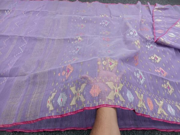 Charming Lavender Half Silk Jamdani Saree - Image 2