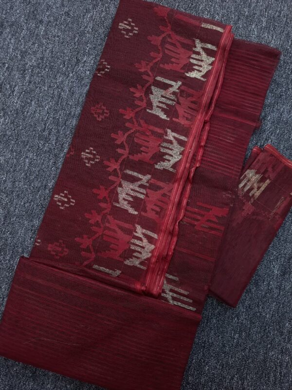 Classic Maroon Half Silk Jamdani Saree - Image 3