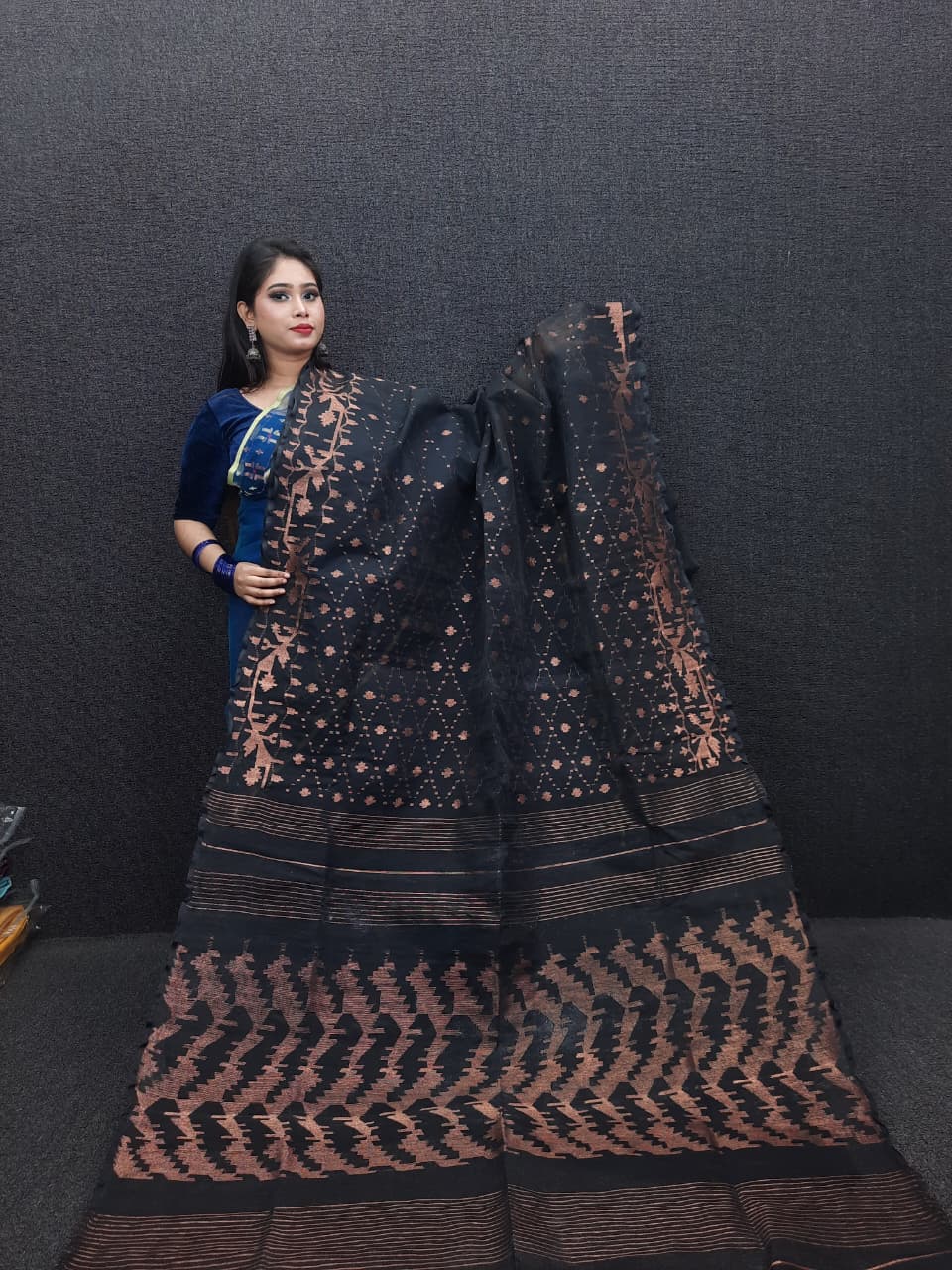 authentic dhakai jamdani saree with elegant motive from bangladesh