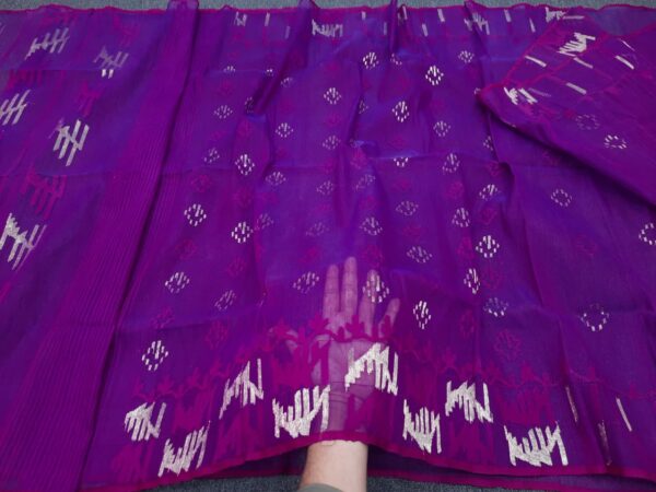 The Heritage of Bengali Handloom Jamdani Saree 60/80 Count - Image 2