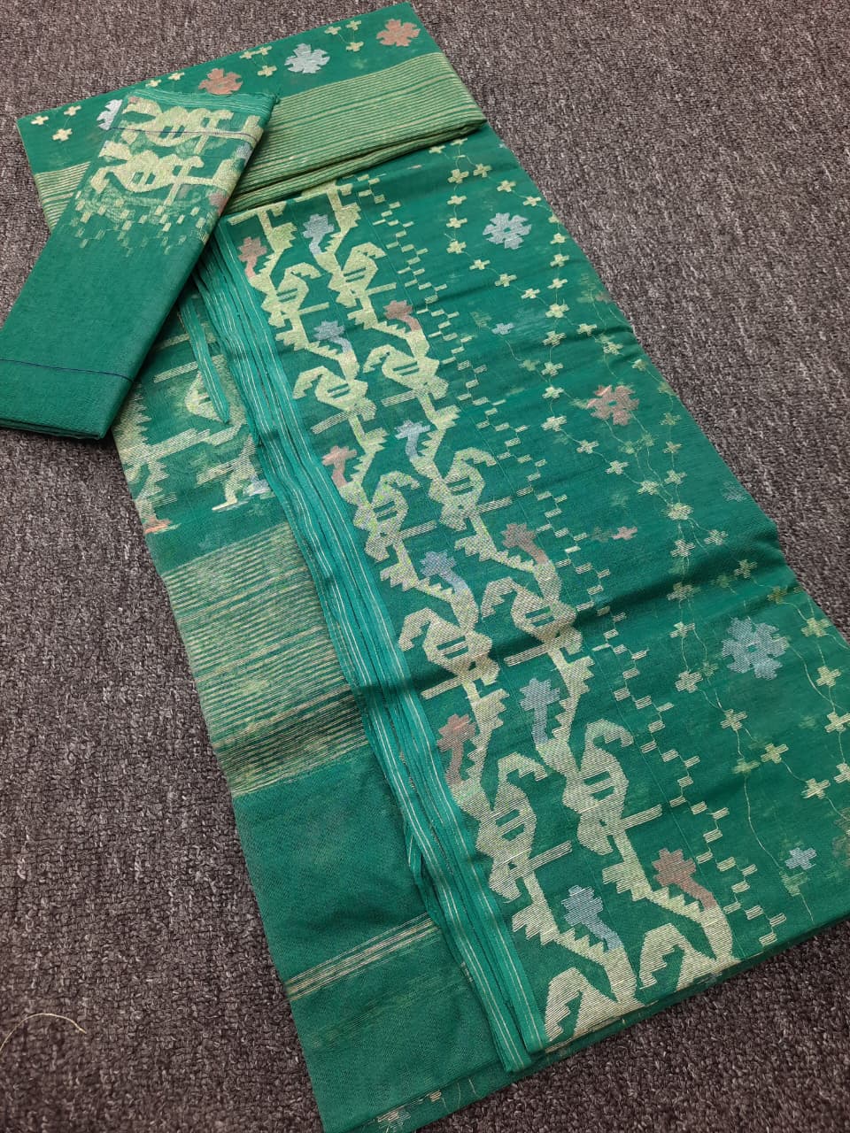 The Heritage of Bengali Handloom Pastel Dhakai Jamdani Saree 84 Count - Image 5